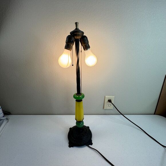 Vintage Bakelite‎ Table Lamp Dreamcicle Art 2 Bulb Green/Yellow Jadeite - Picture 1 of 13
